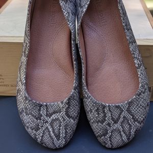 Kenneth Cole shoes size 8.5